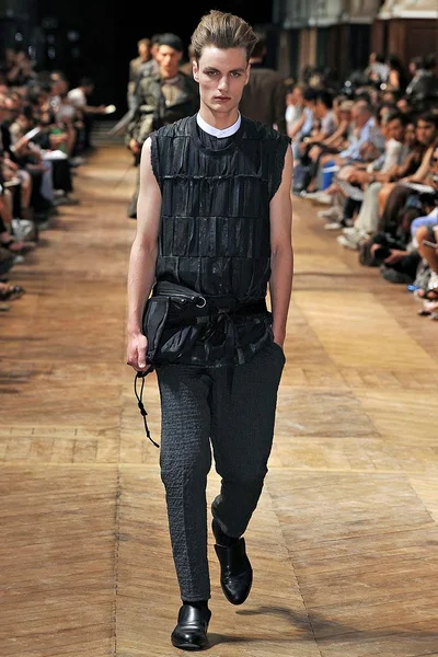 Look 35